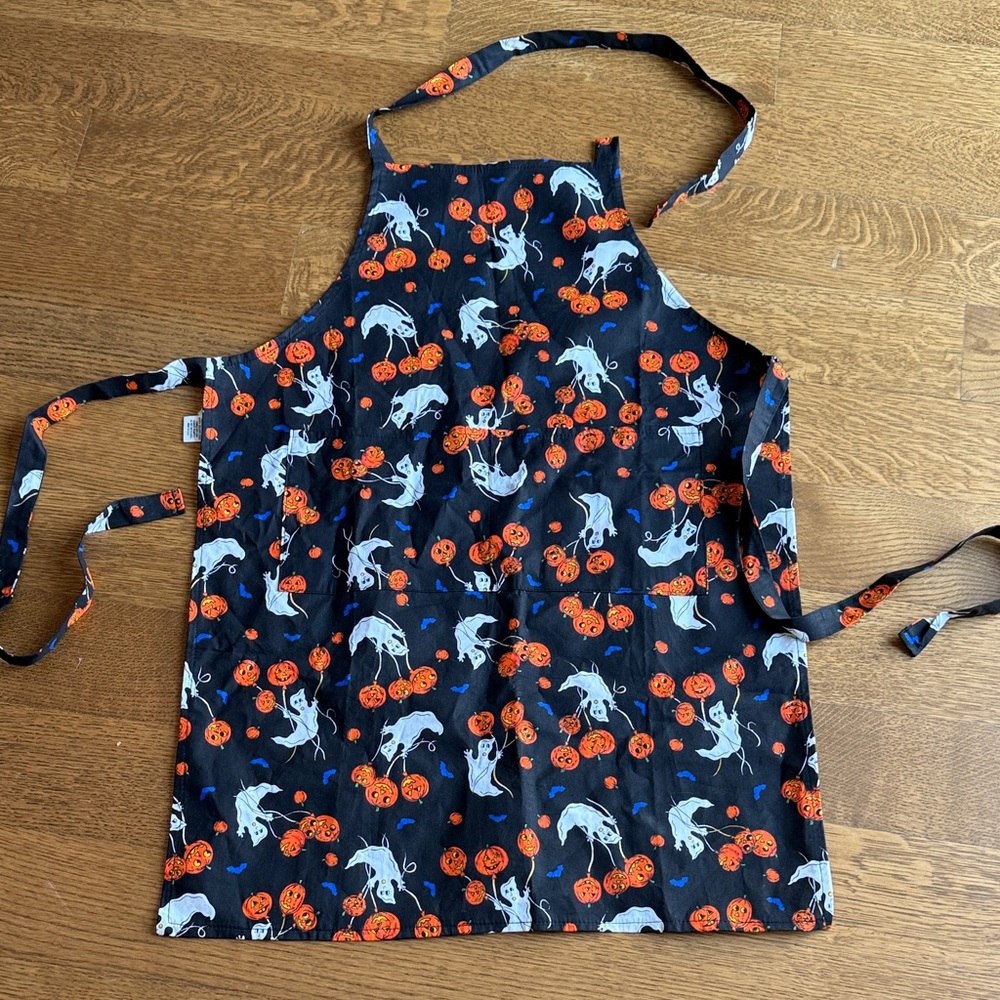 Halloween Apron with Ghost and Pumpkin Design